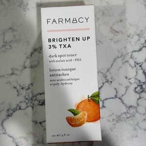 Farmacy Brighten Up 3% TXA Dark Spot Toner